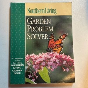 🌈2/$8  Southern Living Garden Problem Solver